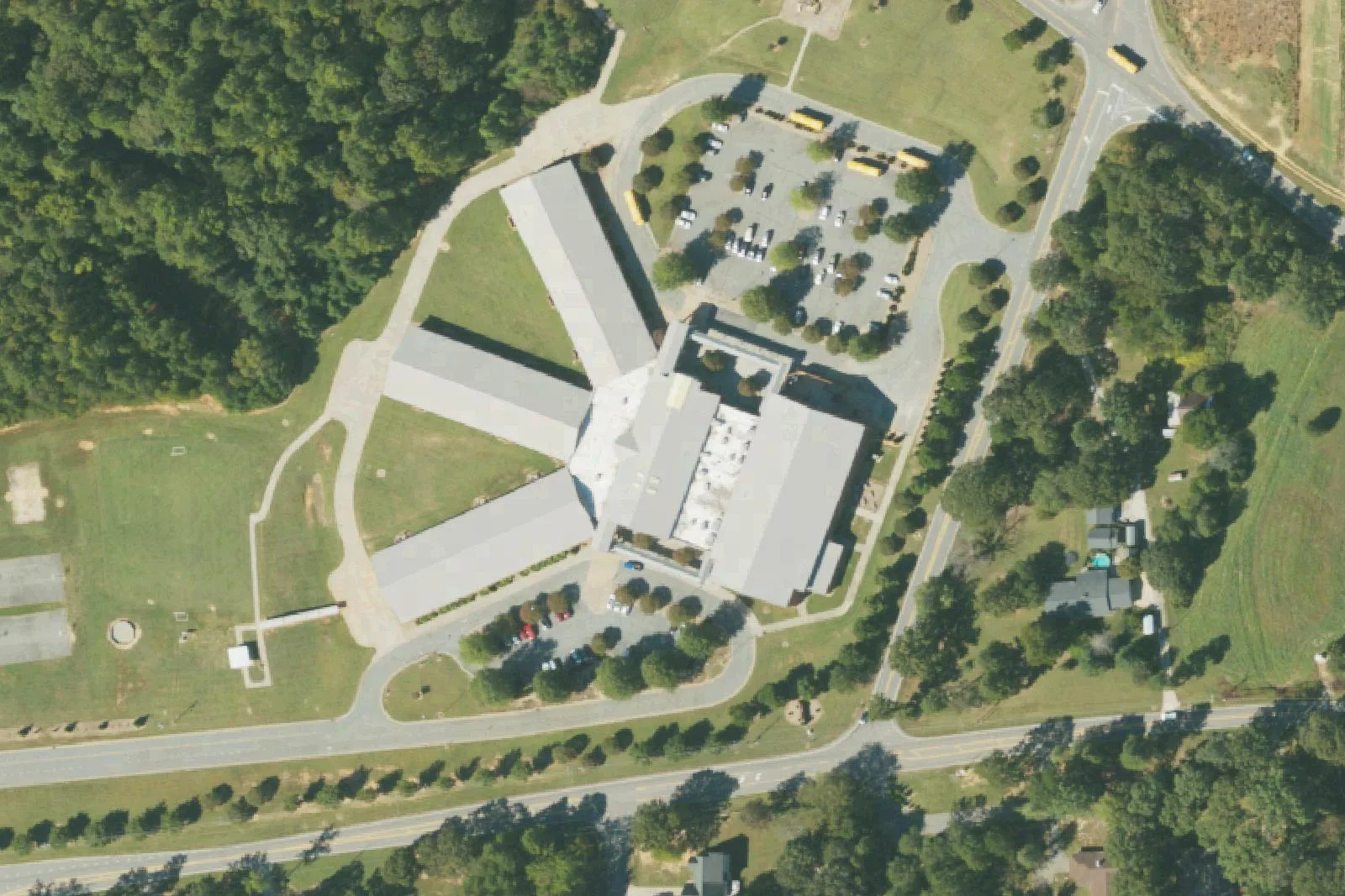 East Mooresville Intermediate School's classroom wings and parking lots on Landis Highway in Mooresville, seen from the air