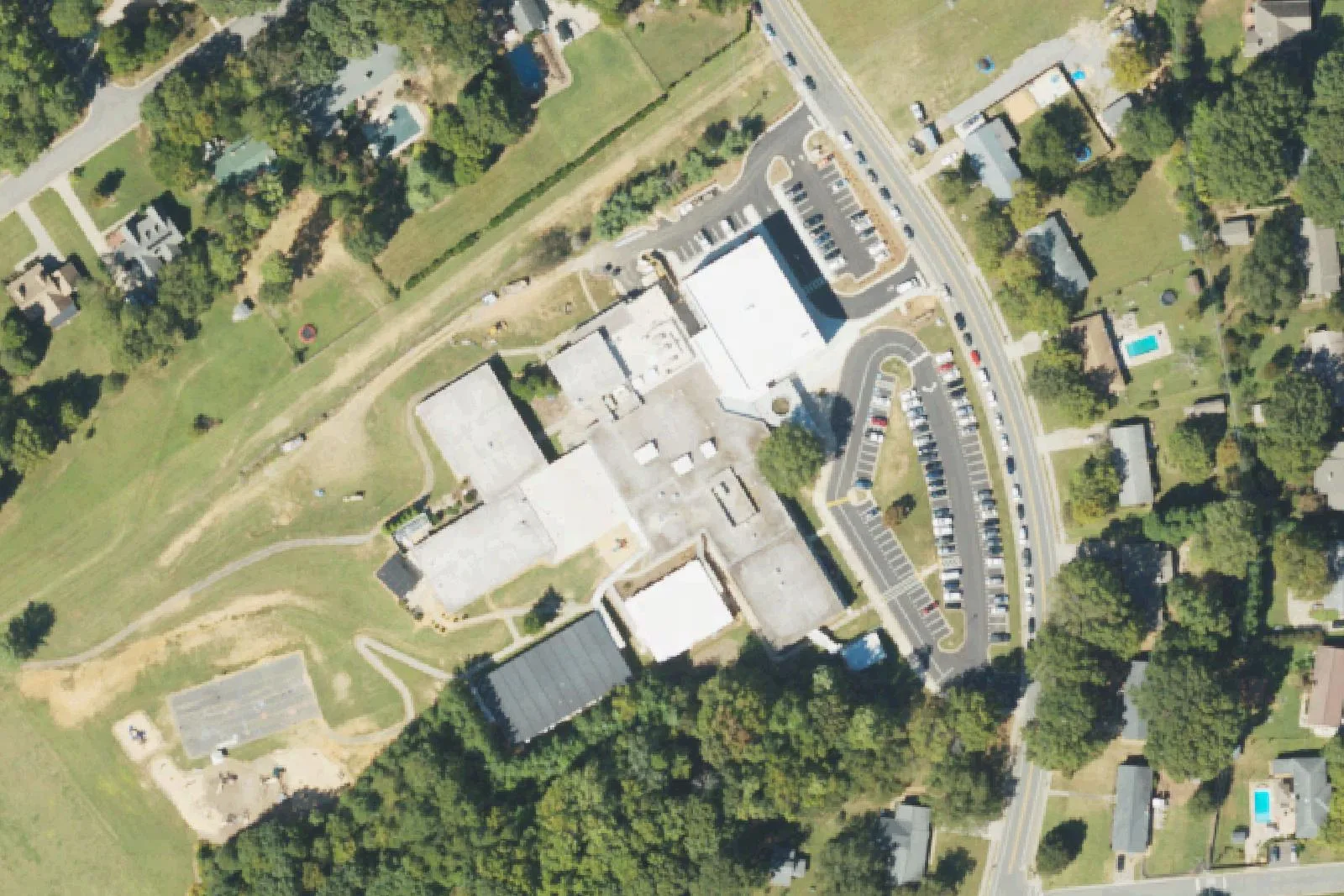 South Elementary School's buildings and parking lot on South Magnolia Street in Mooresville, seen from the air