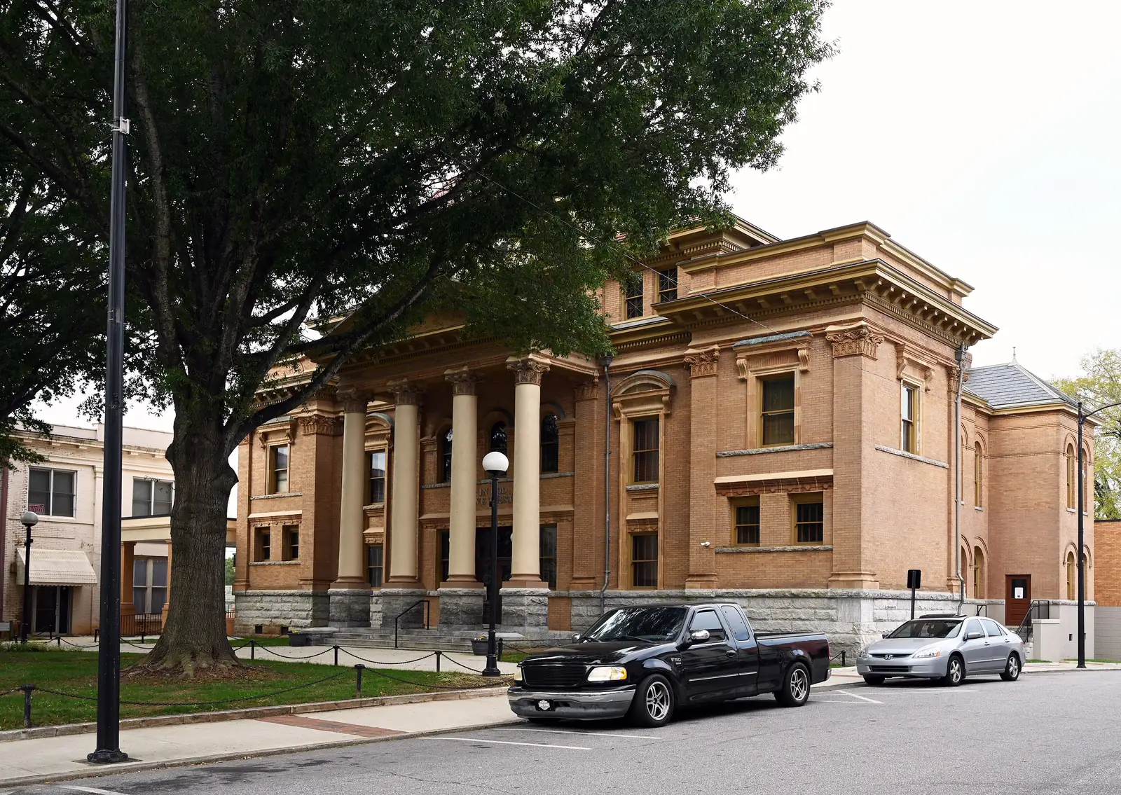 The Iredell County Courthouse on a street corner in Statesville, the county seat